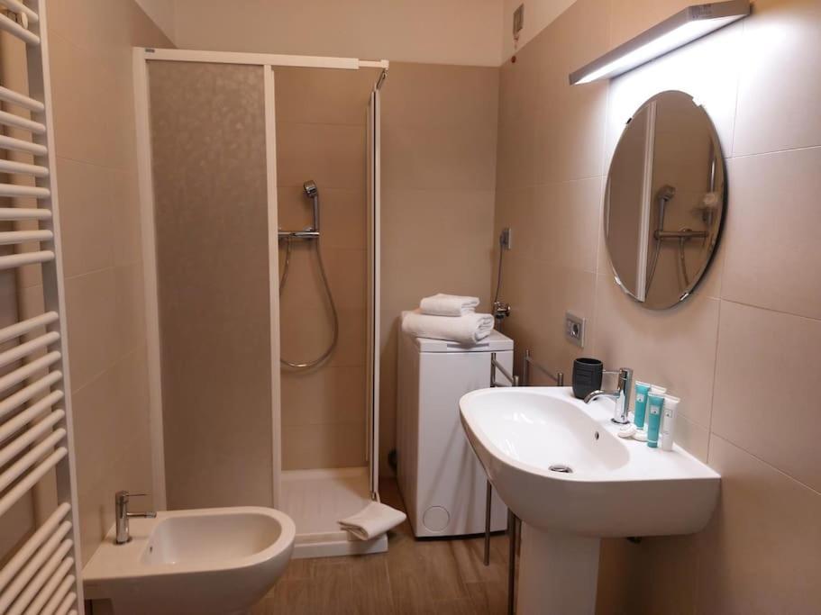 Florence San Donato Apartment With Parking Exterior photo